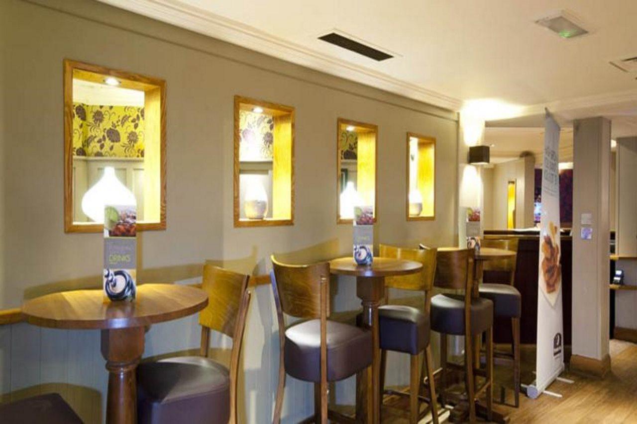 Premier Inn Glasgow Airport Paisley Exterior photo